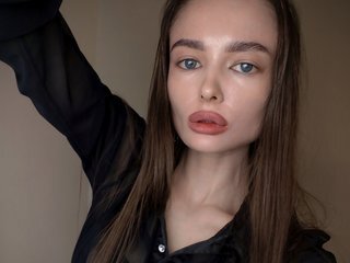 Erotski video chat -Barbie-Size-