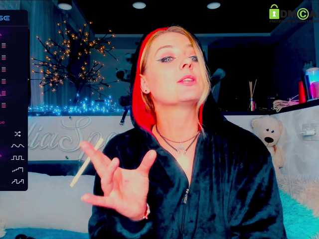 Emitiranje snimki zaslona _JuliaSpace_