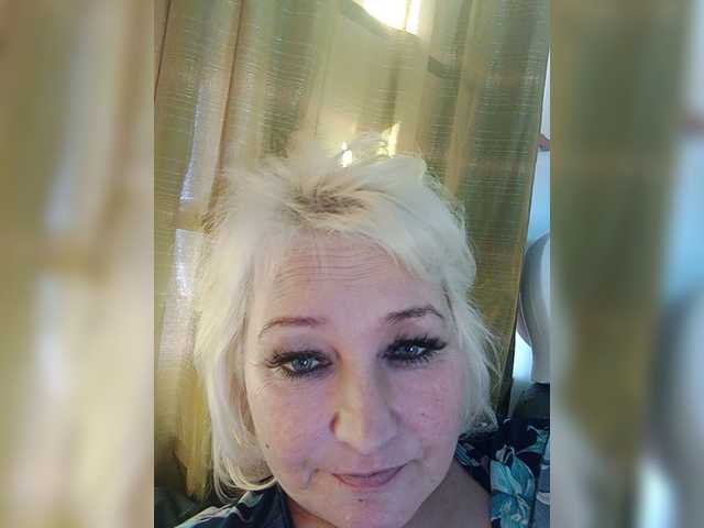 Emitiranje snimki zaslona -Ledi-X-