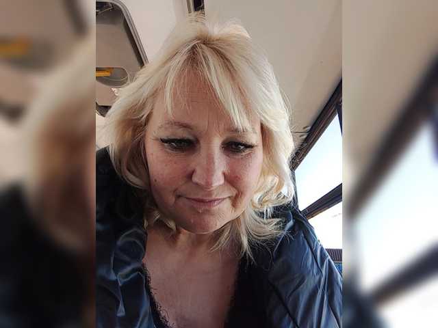 Emitiranje snimki zaslona -Ledi-X-