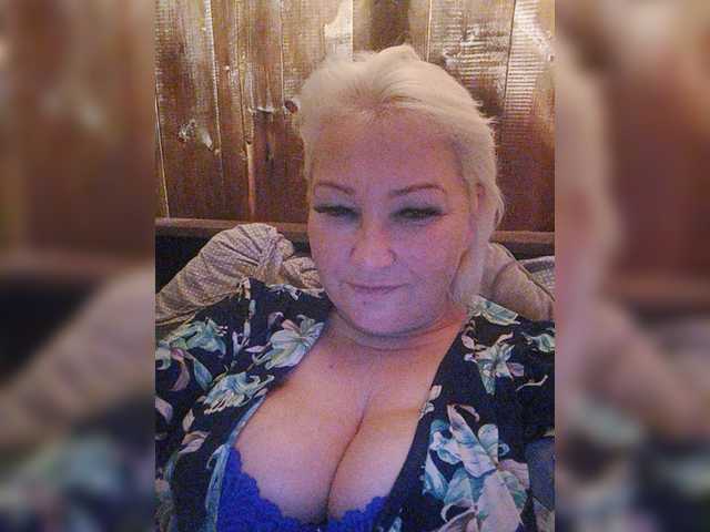 Emitiranje snimki zaslona -Ledi-X-