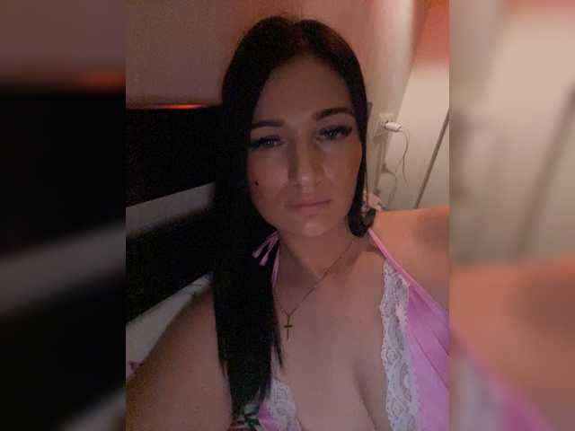Fotografije _UkRaiNo4Ka_ Hello) I go only to private chat. Before private chat 150 tokens are prepaid. On the car 192827 tokens