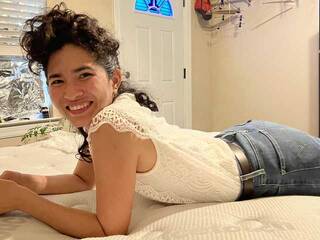 Erotski video chat 18BRUNA