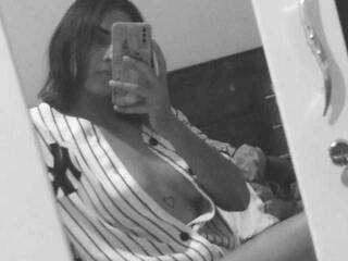 Erotski video chat adara-orson