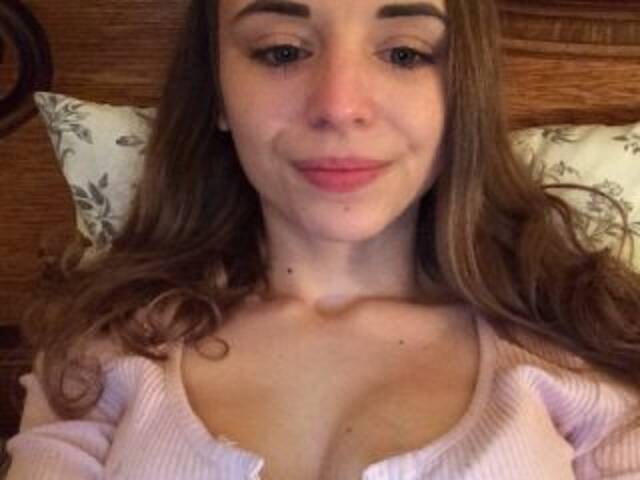 Emitiranje snimki zaslona Adel-model