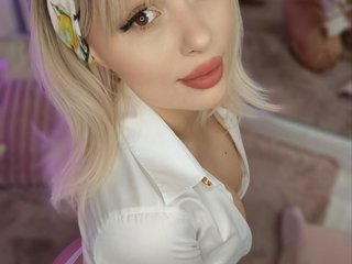 Erotski video chat AdelineKing