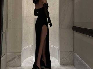 Erotski video chat Adelyat