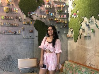 Erotski video chat adharawalker