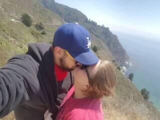 Erotski video chat AKinkyPair