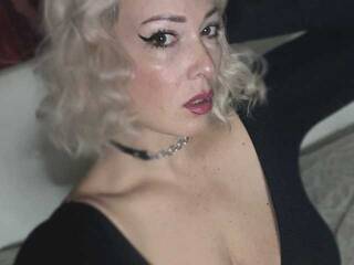 Erotski video chat Aladeya