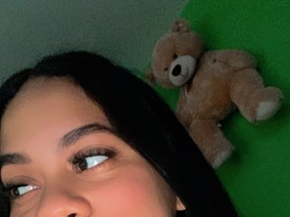 Erotski video chat ALANAWAVES