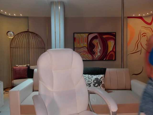 Emitiranje snimki zaslona AlexaField