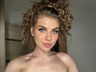 Erotski video chat JustAlice