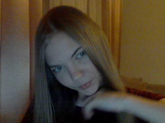 Fotografije alisekss8 Hello boys!) I'm Alice, I'm 24. Subscribe to me and put a heart!) Subscription for tokens!)