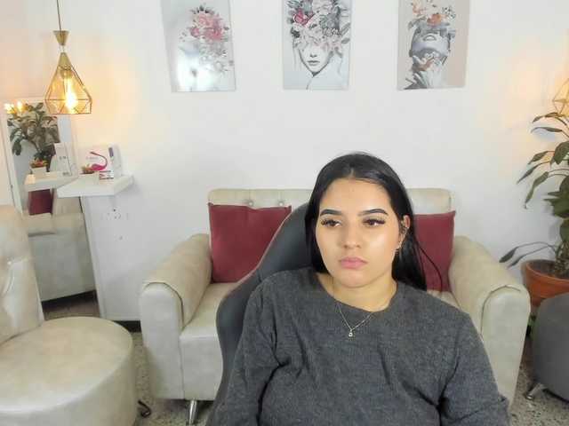 Fotografije alondra-saenz Hi guys, I'm new here, follow me and make me cum with your tips!!♥♥♥ toys!800tkns