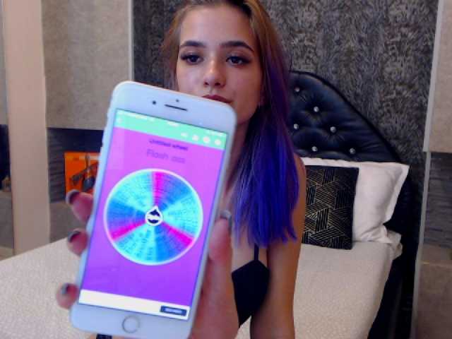 Emitiranje snimki zaslona AmaliaKeys