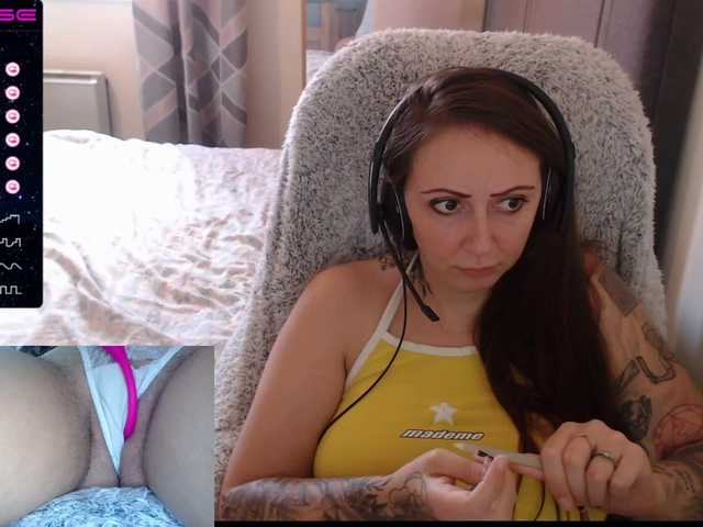 Emitiranje snimki zaslona AmberJayde