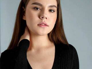 Erotski video chat AmelyKreeks