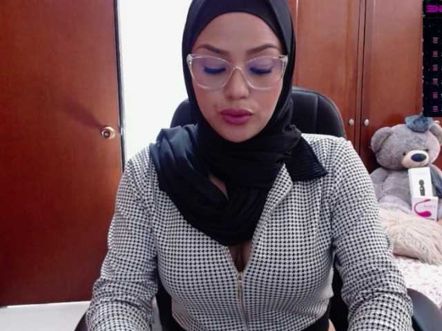 Fotografije AmiraAwada let's have fun a little #arabic #big boobs