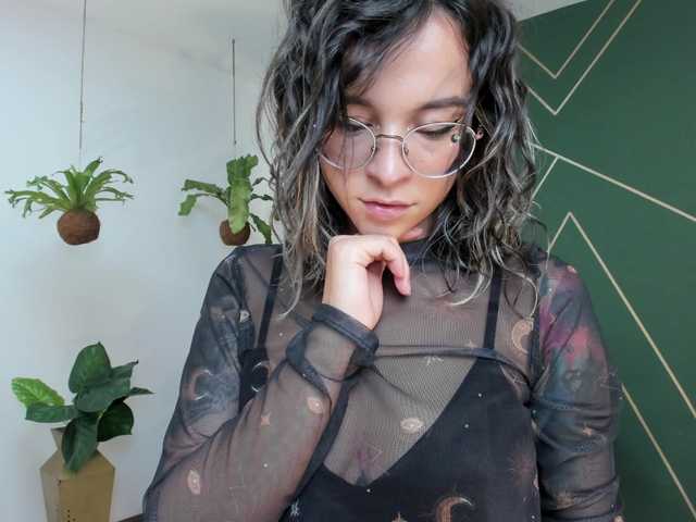Fotografije AmyAddison I want to meet you, tell me your sexual fantasies!! play nipples0