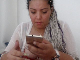 Fotografije Andreasexyass Andrea's Room, Help Make it Special! #Lovense #hot #tattoo #dirty #squirt #Lush #hairy #feet #dildo #sexy #milf #anal #bbw #bigtits #pvt #blowjob #sloppy #DP #latina #colombia #piercing #new