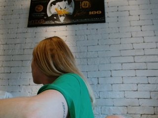 Erotski video chat AngelAlone