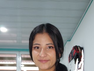Erotski video chat antonella-adams