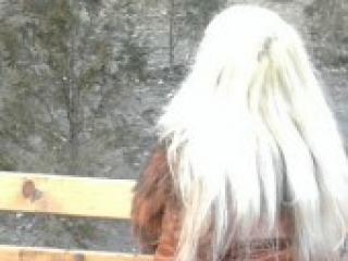 Erotski video chat anytaa