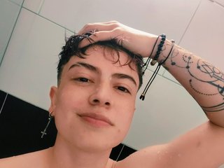 Erotski video chat AresWolf-