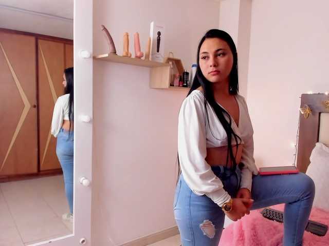 Fotografije Ariana-bel Today I hope a great day and I know a little as a new model in Bongacams.com