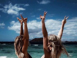 Erotski video chat ariana-michel