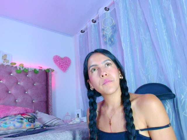 Fotografije ArianaColeman Welcome to my room Guys!! @littletits @latina @BIGASS @anal @panties @hairy