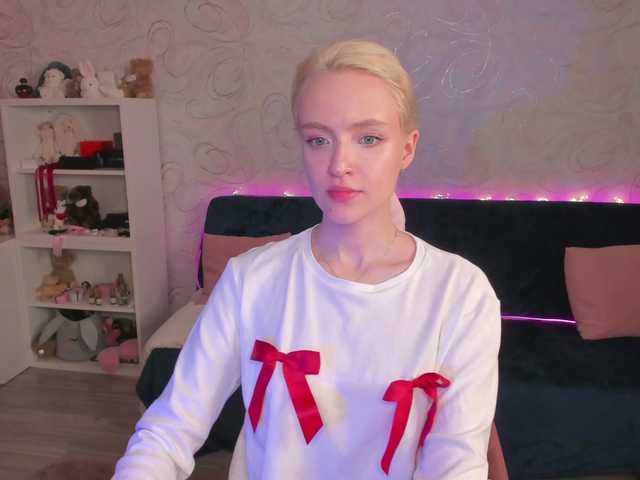 Emitiranje snimki zaslona Ashley-Dream