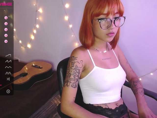 Fotografije auroramiller heyy! welcome to my room, have fun with me #lovense #fuckmachine