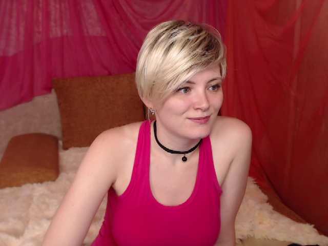 Fotografije AuroraPredawn I have Lovens active! I really want to have fun and cum for you!