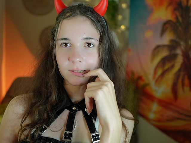 Fotografije AvaTaylor Happy halloween!! #petite #naughty #cute #brunette #18 Let me be your cute devil tonigh