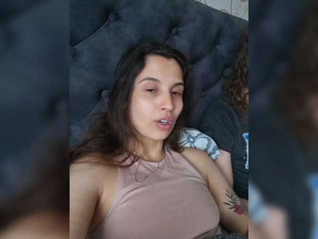 Emitiranje snimki zaslona Love_Crew