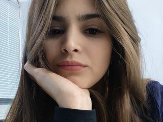 Erotski video chat MoonSura