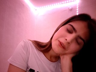 Erotski video chat MoonSura