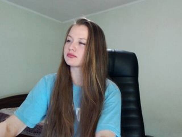 Emitiranje snimki zaslona _YoungGirl_