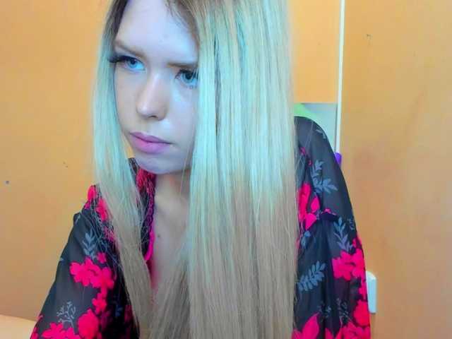 Fotografije BarbieMuffy Daddy's girl here! #18 #blond #teen #feet #mistress #dominant #ass #analshow