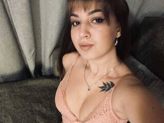 Erotski video chat BeeDasha