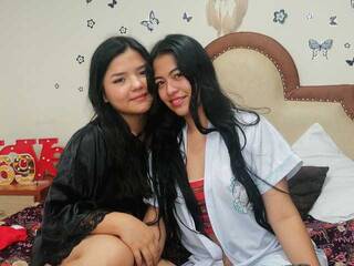 Erotski video chat BETHandKITTY