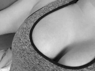 Erotski video chat Billie24