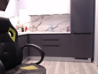 Erotski video chat blondalina