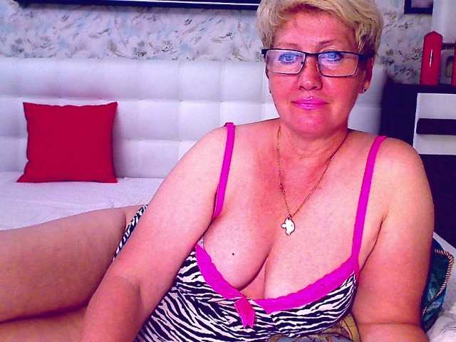 Fotografije BlondMatStar Hi guys ! make me squirt baby