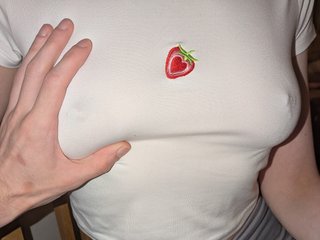 Erotski video chat Almond_milk