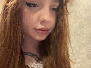 Erotski video chat LittleDelora