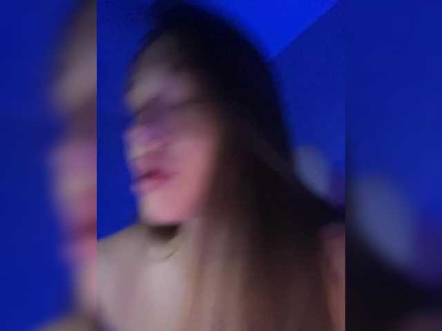 Emitiranje snimki zaslona BoredGirl