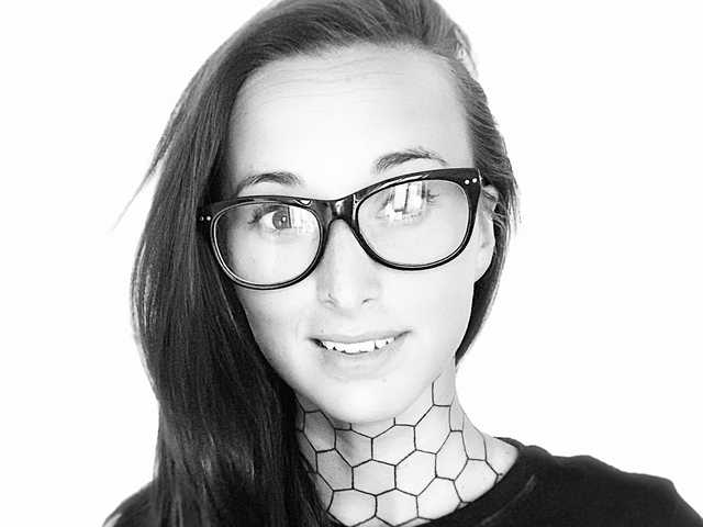 Fotografija profila tattooedKika